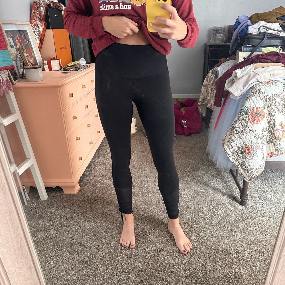 Lululemon Scrunch Sheer Calf Leggings 4 - Picture 3 of 8